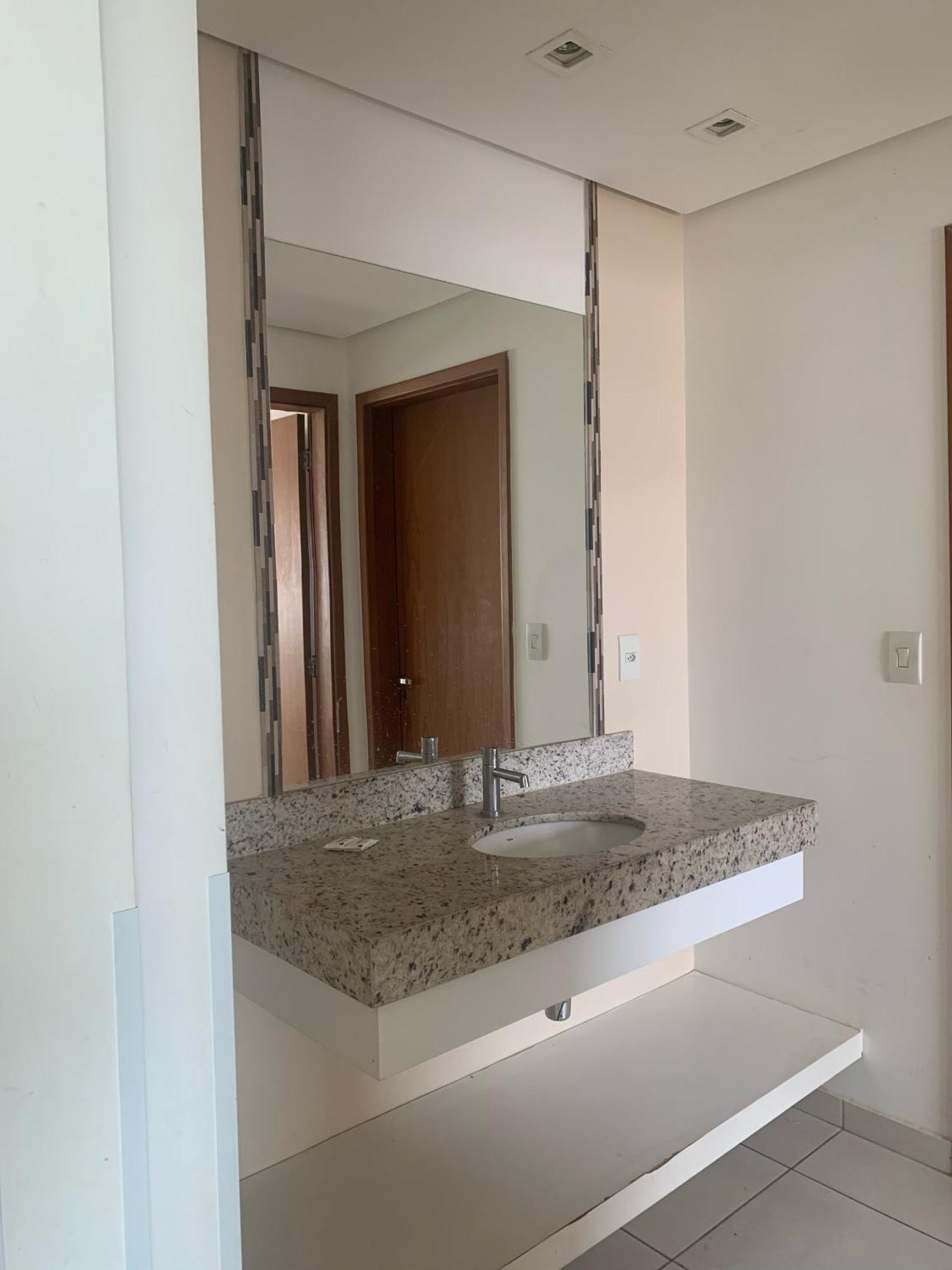 Ap Luxo Com Hidromassagem - Apartamento *